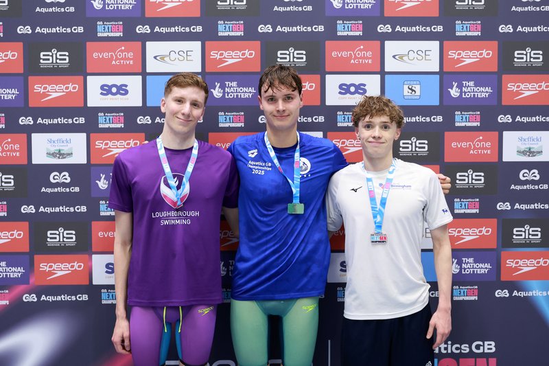 Men's 1500m 19 years over podium